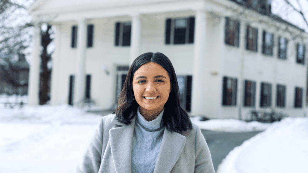 Hija De Inmigrantes Se Convierte En La Primera Directora De La Revista De Derecho De Harvard